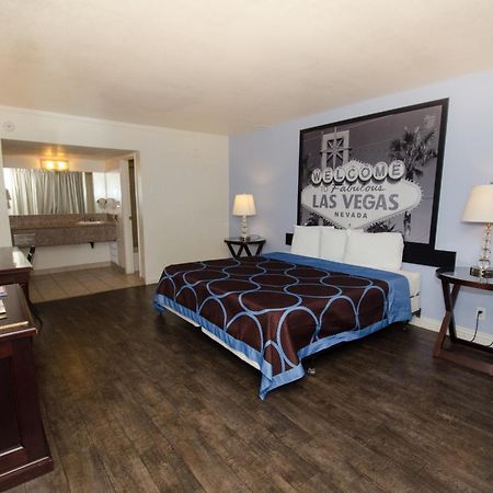 Super 8 By Wyndham Las Vegas North Strip/Fremont St. Area Ngoại thất bức ảnh