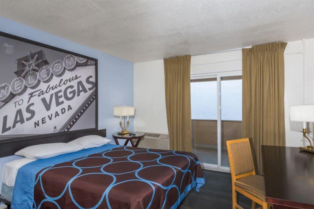 Super 8 By Wyndham Las Vegas North Strip/Fremont St. Area Ngoại thất bức ảnh