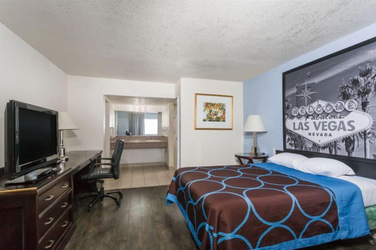 Super 8 By Wyndham Las Vegas North Strip/Fremont St. Area Ngoại thất bức ảnh