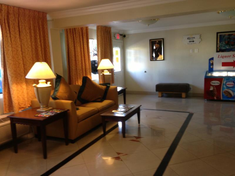 Super 8 By Wyndham Las Vegas North Strip/Fremont St. Area Ngoại thất bức ảnh