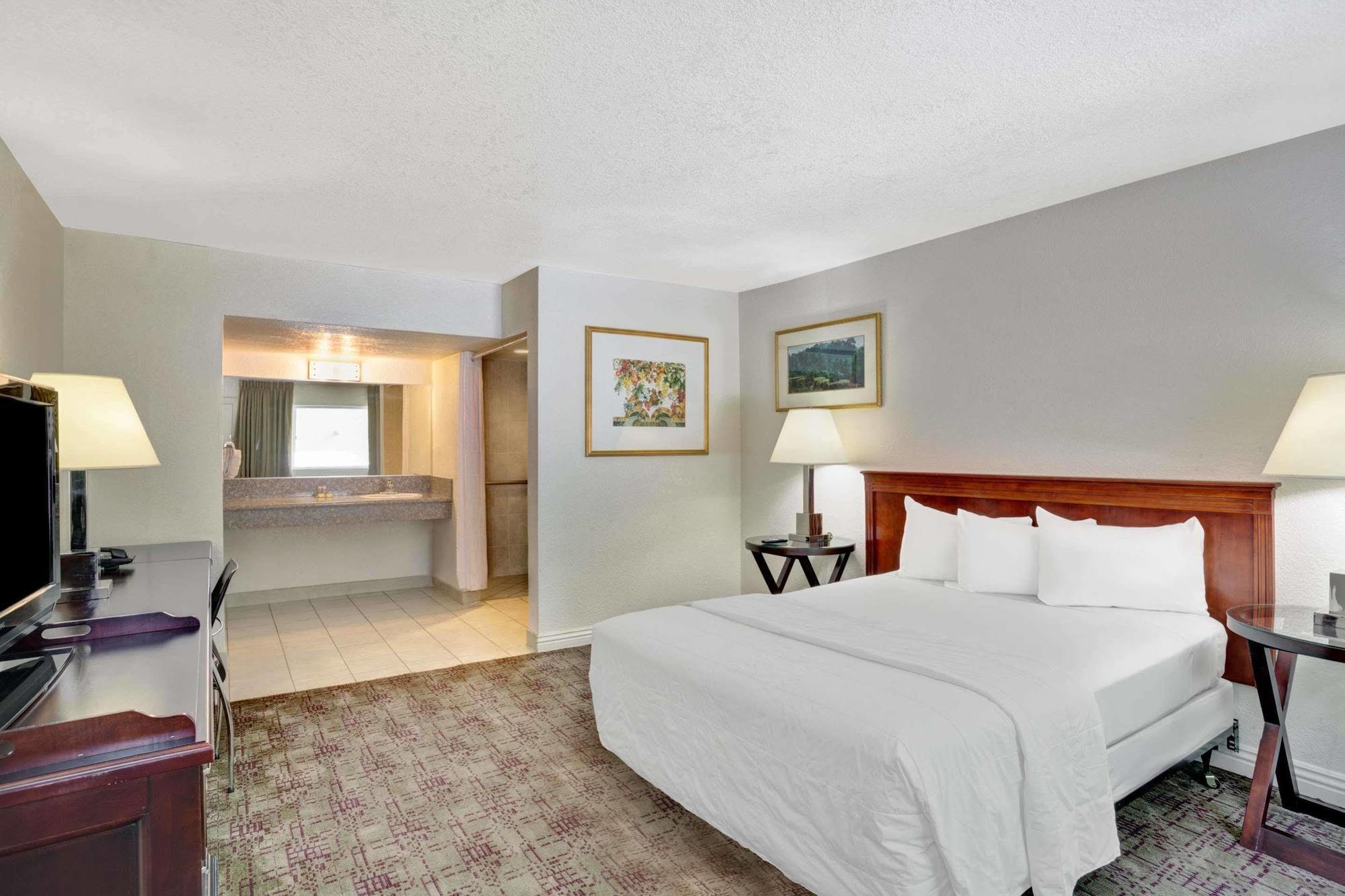 Super 8 By Wyndham Las Vegas North Strip/Fremont St. Area Ngoại thất bức ảnh