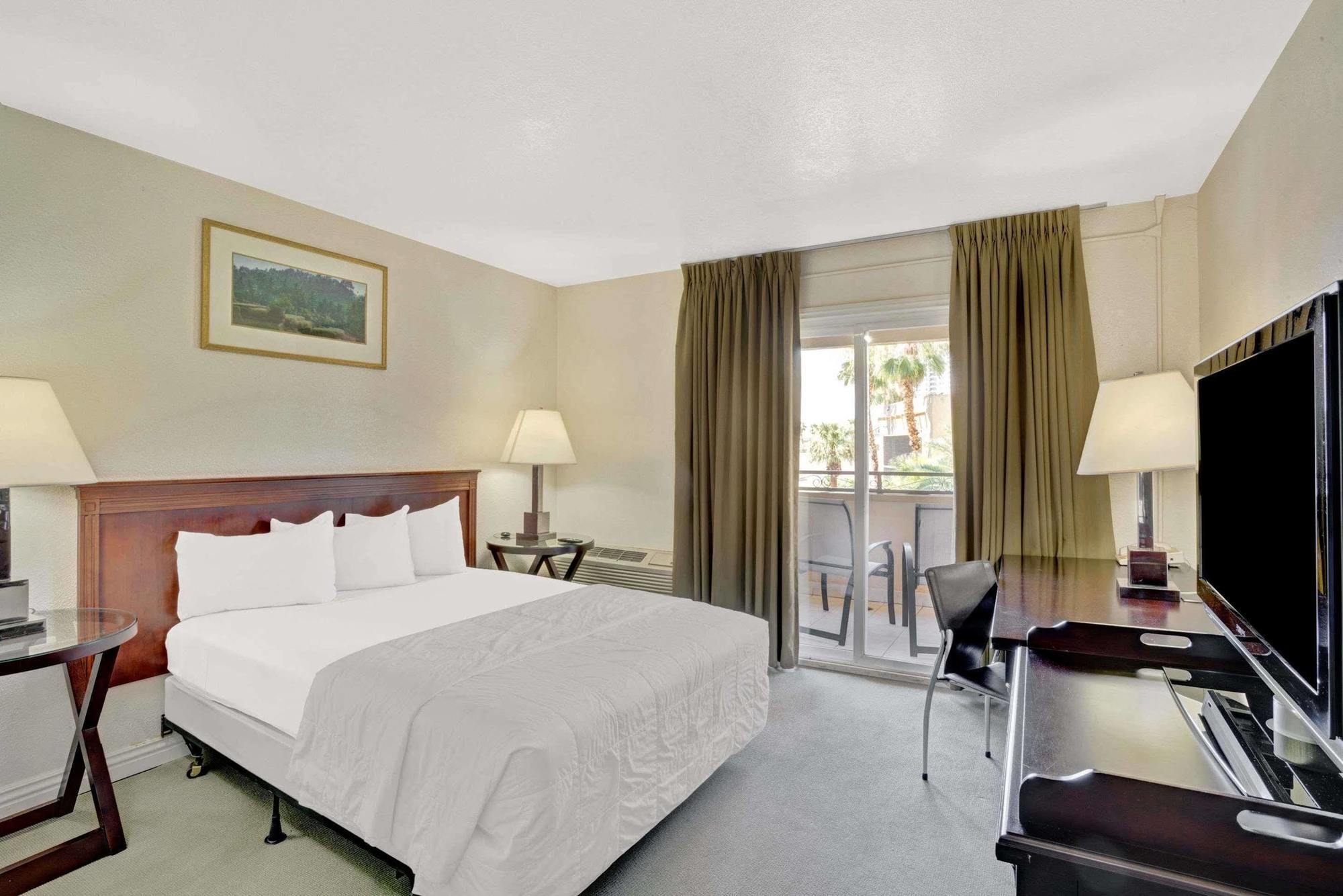 Super 8 By Wyndham Las Vegas North Strip/Fremont St. Area Ngoại thất bức ảnh
