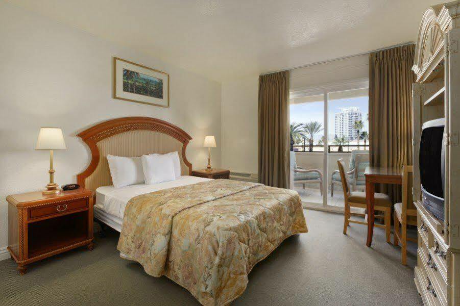 Super 8 By Wyndham Las Vegas North Strip/Fremont St. Area Ngoại thất bức ảnh